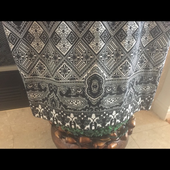 Designer Cache Dress - Picture 3 of 4